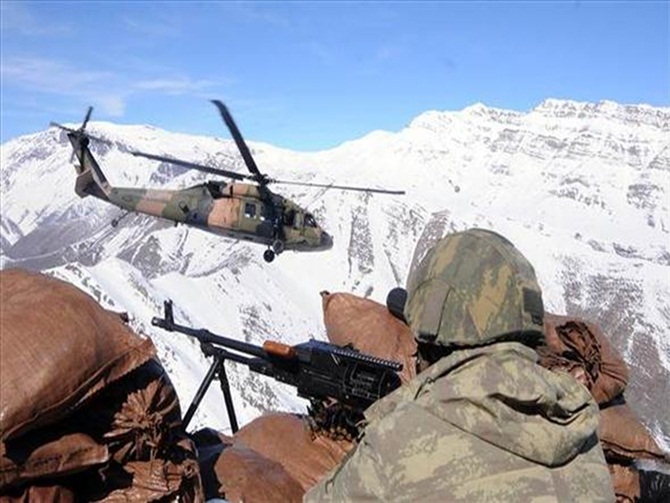 SAT ve SAS komandolarından operasyonlara destek 22