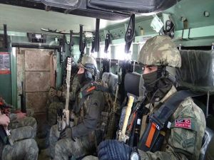 SAT ve SAS komandolarından operasyonlara destek