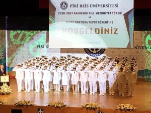 Piri Reis Üniversitesi 2016-2017 Mezuniyet Töreni