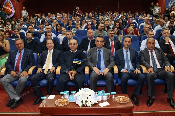 YTÜ Gemi İnşaatı ve Denizcilik Fakültesi 2016-17 Mezuniyet Töreni 14