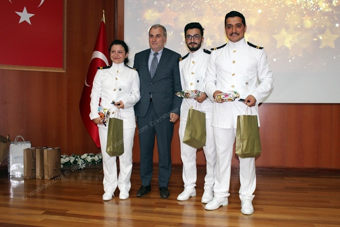 YTÜ Gemi İnşaatı ve Denizcilik Fakültesi 2016-17 Mezuniyet Töreni 23