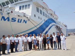 T/S Samsun gemisi Marmaris Limanı'na geldi