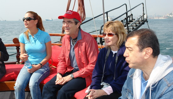 62 Yaşında Boğazı yüzerek geçti 1