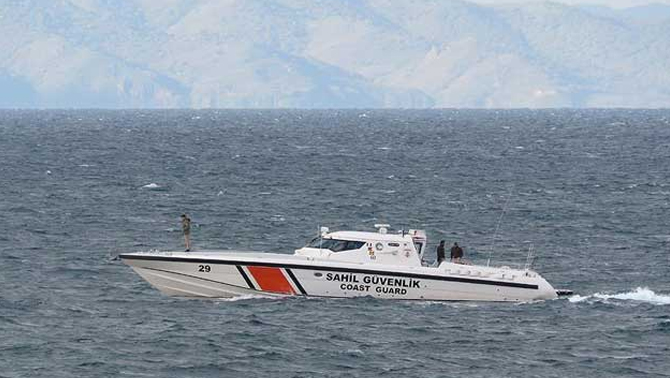 Sahil güvenlik botu balıkçı teknesiyle çatıştı: 1 ölü