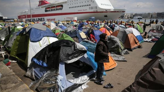 Sığınmacılar Pire Limanı'nı boşalttı