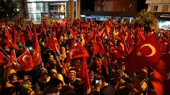 Demokrasi ve Şehitler Mitingi için 200 tekne kiralandı