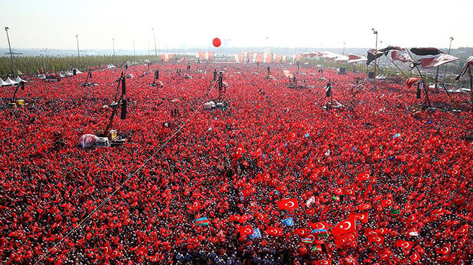 "Demokrasi ve Şehitler Mitingi"ne 5 milyon kişi katıldı