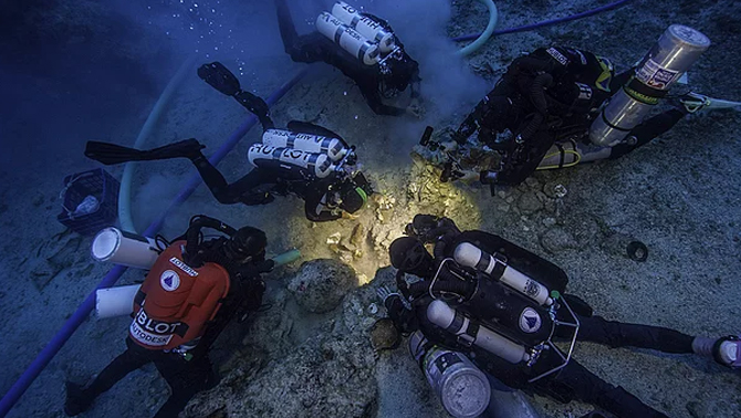 Antikythera batığında 2000 yıllık iskelet çıktı