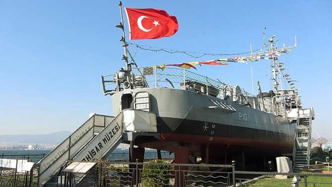 'Karakol Gemi' 10 yıldır ziyaretçilerini ağırlıyor