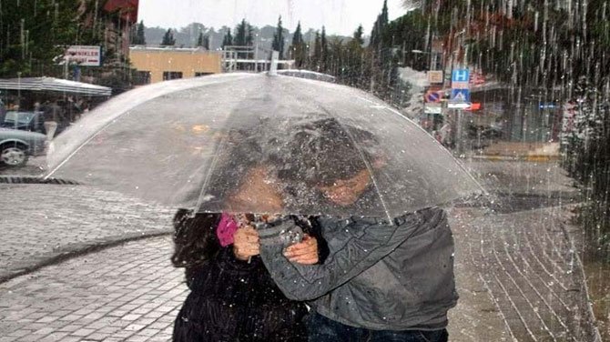 Ankara'da Sağanak Zor Anlar Yaşattı