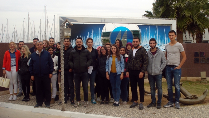 DEÜ öğrencileri Teos Marina’yı ziyaret etti