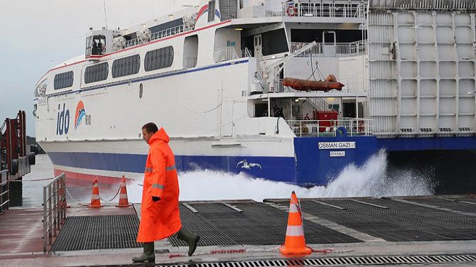 İDO hızlı feribot ve dış hat deniz otobüsü seferleri iptal edildi