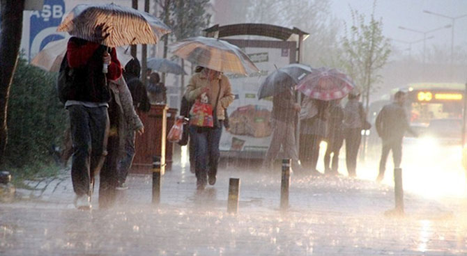 Meteoroloji'den üç il için kuvvetli yağış uyarısı