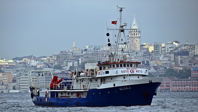 Karadeniz’in incisi hamsinin geleceği araştırılacak