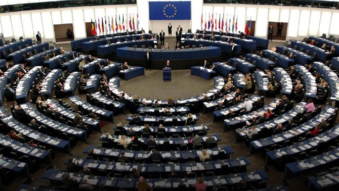 Avrupa Parlamentosu'dan AB limanları için etkin bir hamle