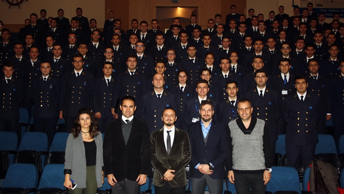 DEÜ Kış Kariyer Günleri aralıksız devam ediyor