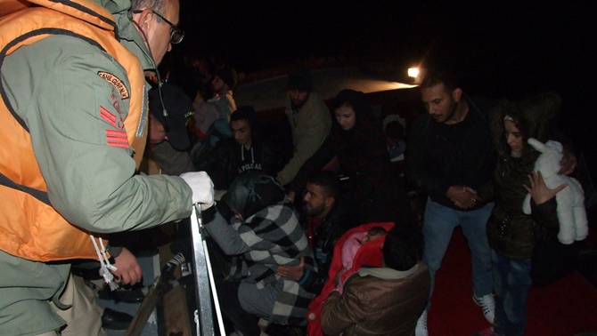 Manavgat'da düzensiz göçmen operasyonu yapıldı