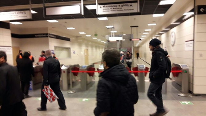 Marmaray'da seferler iptal edildi