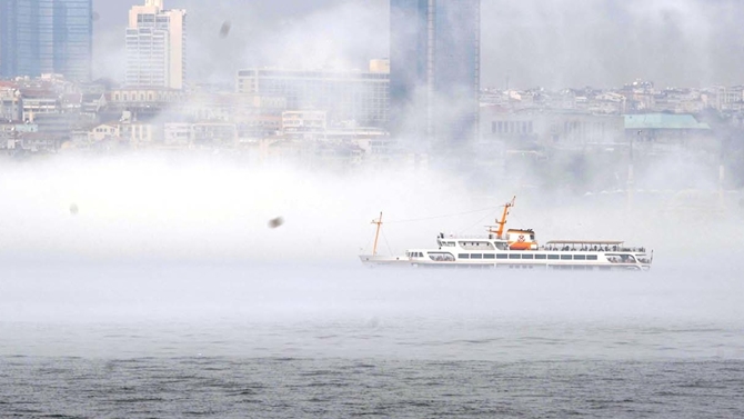 İstanbul Boğazı gemi geçişlerine kapatıldı!