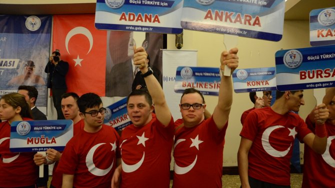 Türkiye Özel Sporcular Yüzme Şampiyonası'nın açılışı yapıldı