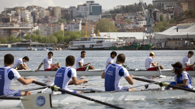 Genç sporcular "6. Haliç Dostluk Kupası" için yarıştı