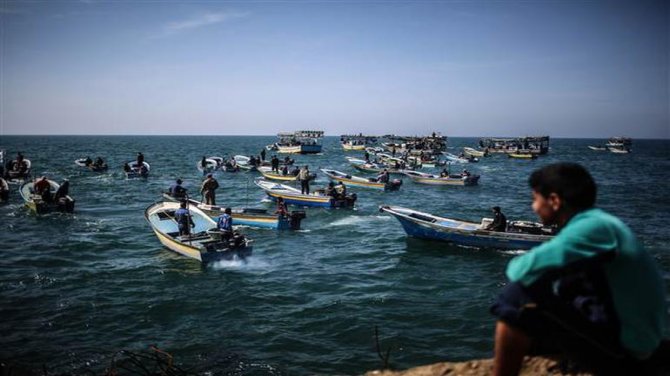 İsrail, Gazze'de balık avlama mesafesini artırdı