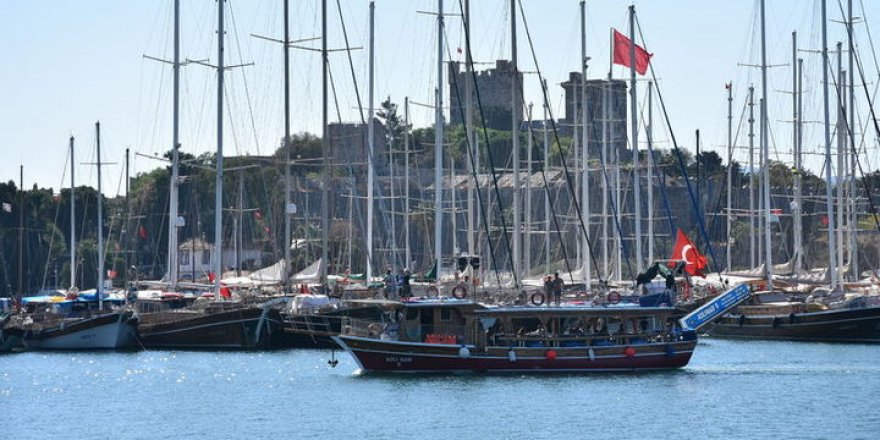 Bakan Ahmet Arslan Yunan krizine el atıyor