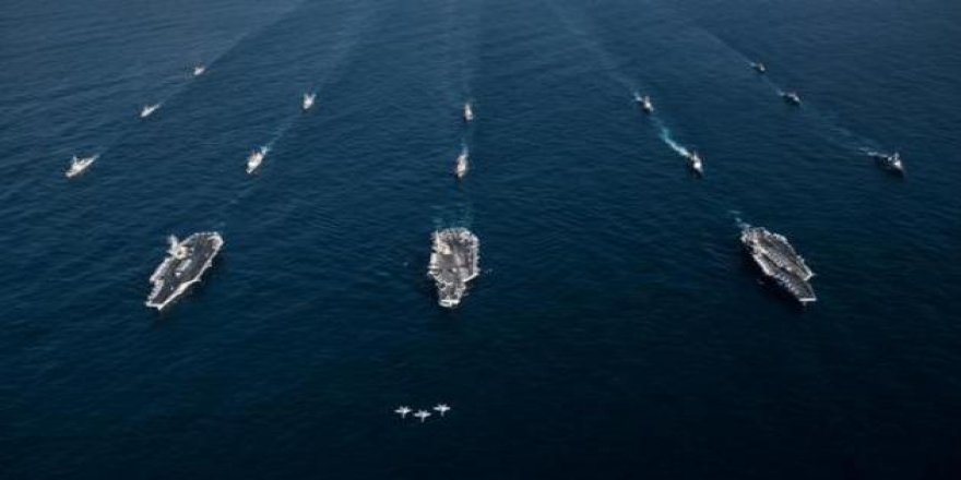 Uzakdoğu'da  savaş çanları, ABD gemileri Kore açıklarında