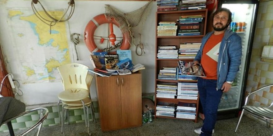 Didim'de kafede denizcilik kütüphanesi açıldı