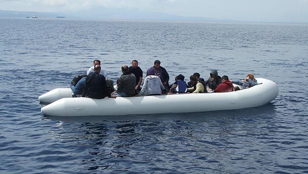 3 gün içinde Ege Denizi'nde 150 kaçak yakalandı