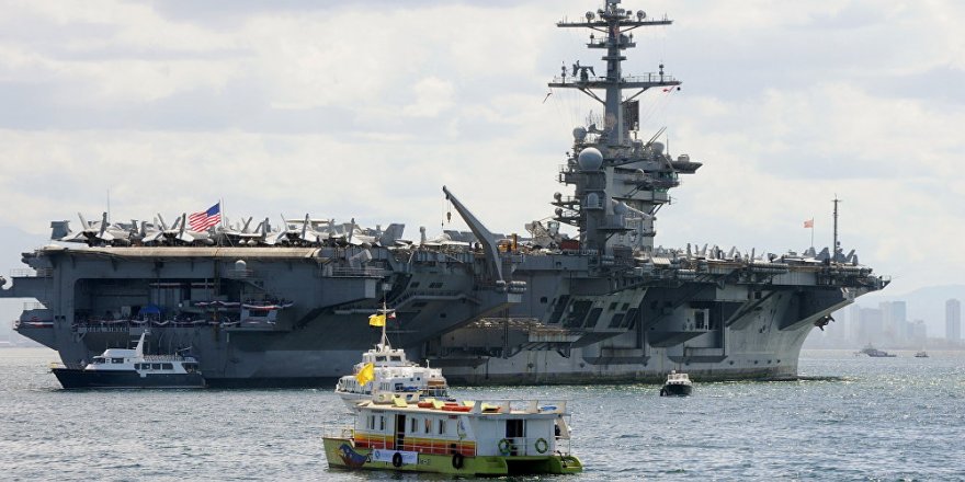 USS Carl Vinson Vietnam'a gidiyor