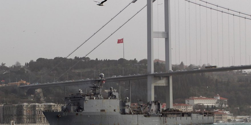 ABD’ye ait gemi İstanbul Boğazı’ndan geçti