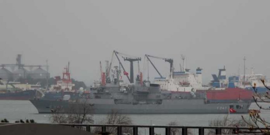 Donanma gemileri Samsun Limanı’nda