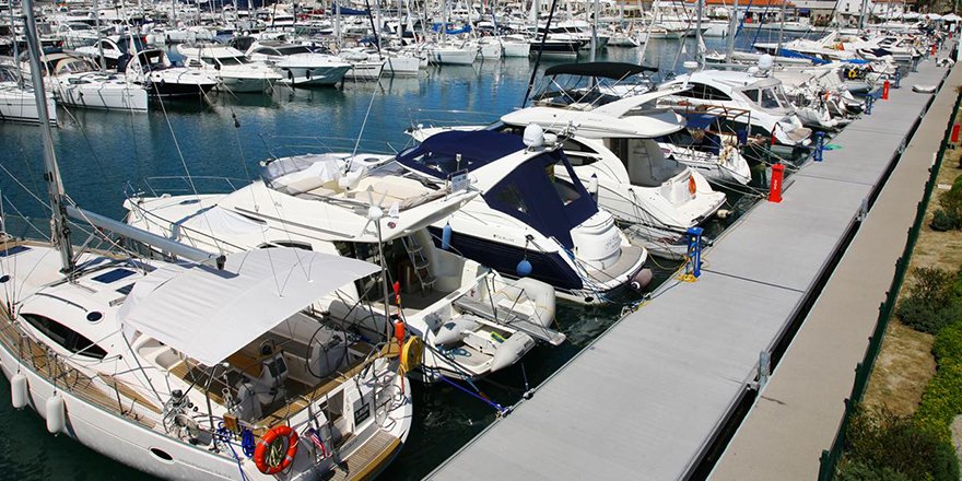 Çeşme Marina Sezona Hazır Olduğunu Gösterdi!