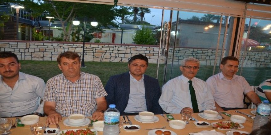 Gemi Söküm Yan Sanayicileri Derneği üyeleri iftarda buluştu