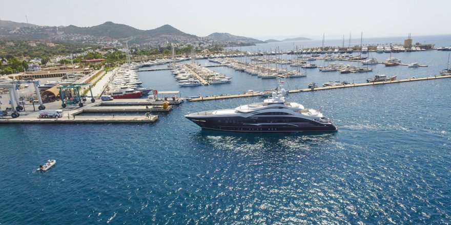 Yalıkavak Marina’da mega yat geçit töreni