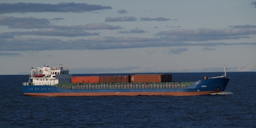 Rusya, Kerç Boğazı’nda 5 gemiyi alıkoydu