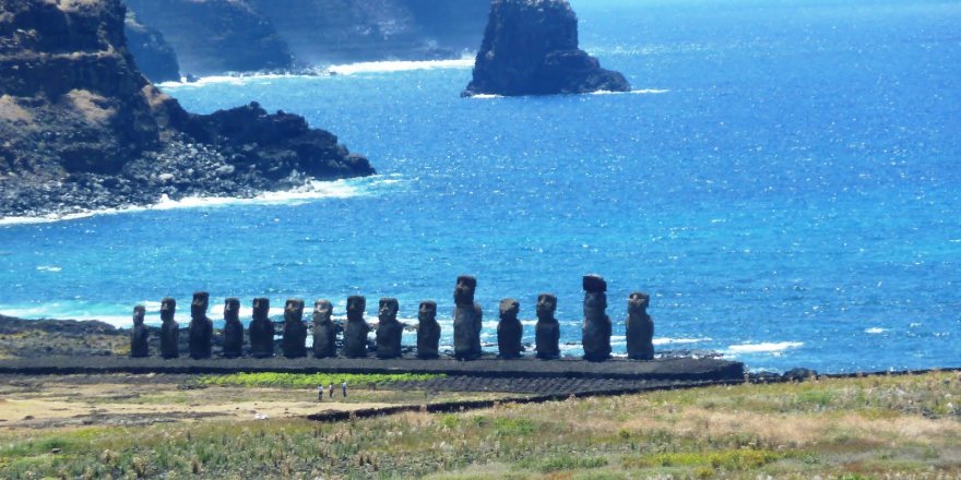 Yabancı turistler Paskalya Adası’na giremeyecek