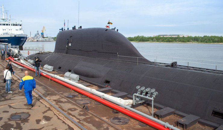 Atom denizaltı ”Severodvinsk” Rus donanmasına katıldı