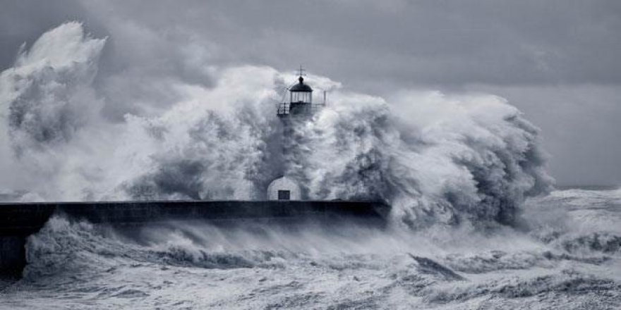 Rusya'da Korkutan Deprem! Tsunami Uyarısı Verildi