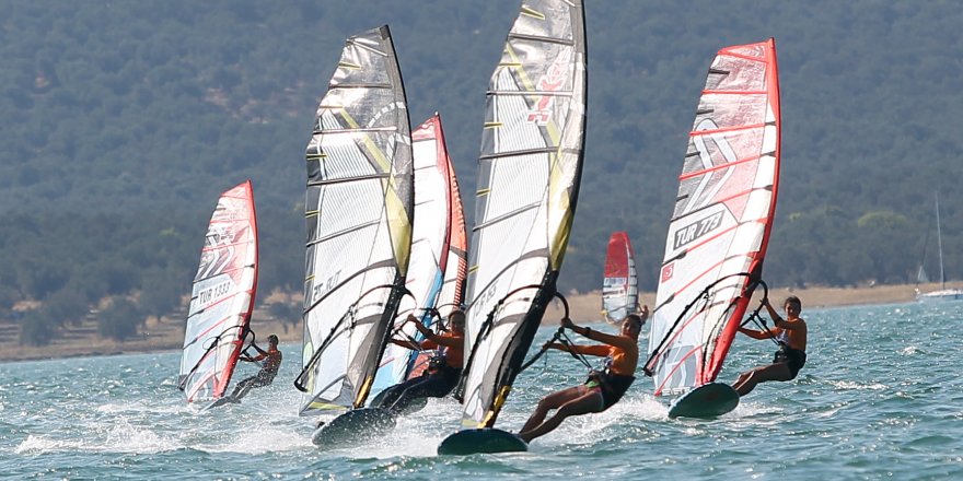 Rüzgâr Sörfü Türkiye şampiyonası Çeşme’de yapılacak