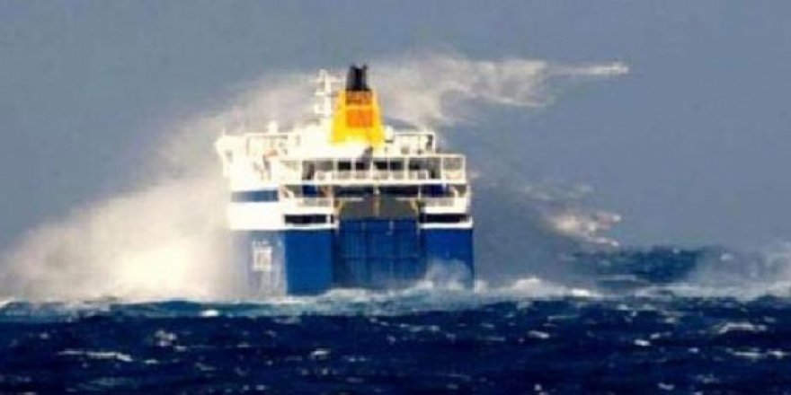 Yunanistan'da gemi seferleri iptal edildi