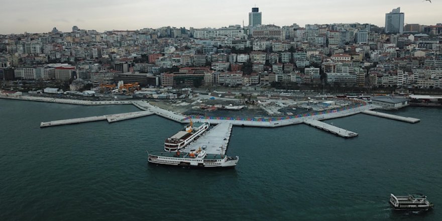 Kabataş’tan ilk vapur kalktı