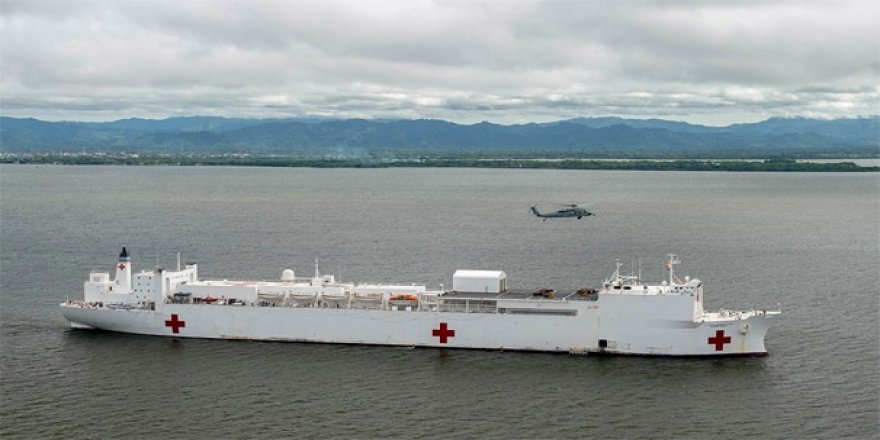 ABD, Venezuela'ya hastane gemisi gönderiyor