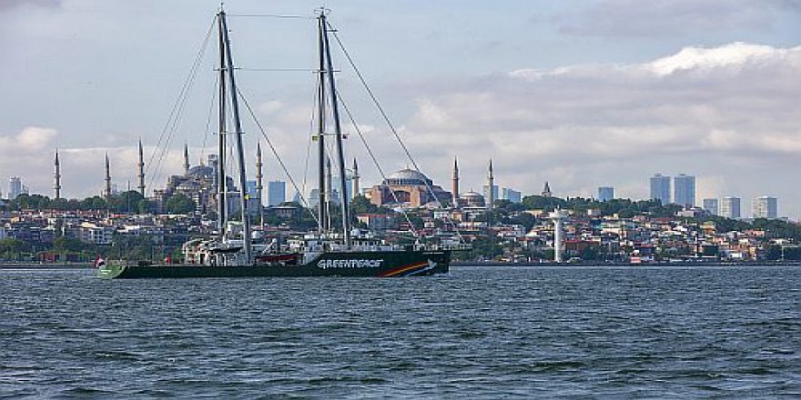 İstanbul’dan Gökkuşağı Savaşçısı geçti