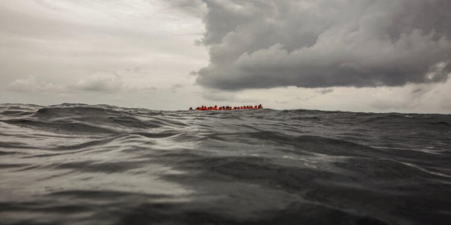 Batan tekneden 71 düzensiz göçmen kurtarıldı