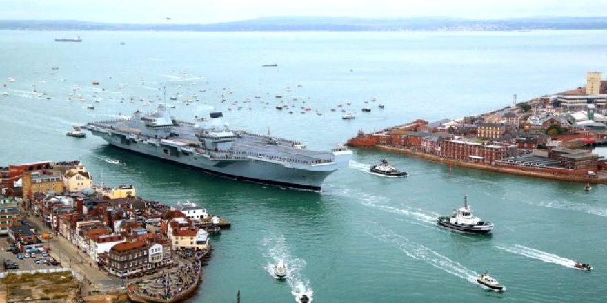 HMS Queen Elizabeth sızıntı nedeniyle limana çekildi