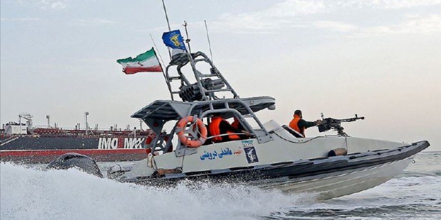 İran Buşehr Limanında 2 tekneye el koydu