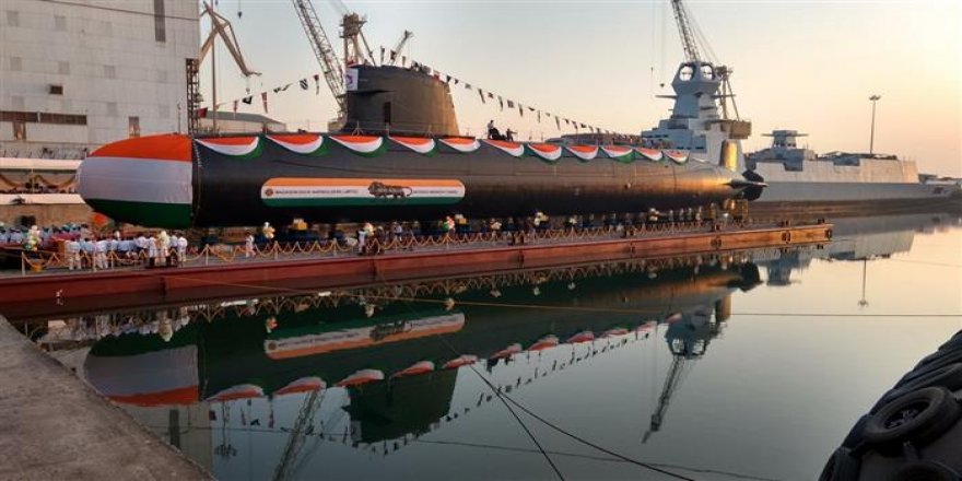 Hindistan, ikinci denizaltısını da teslim aldı