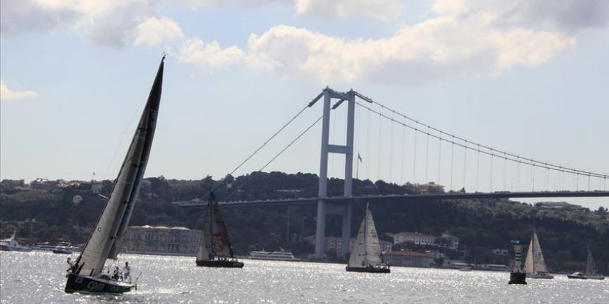 İstanbul Boğazı’nda yelken şöleni
